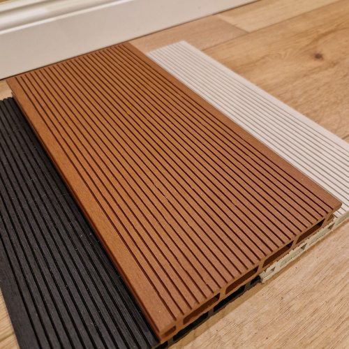 WPC teraszburkolat standard vörösfenyő 2,9 m deszka